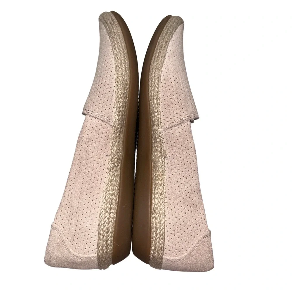 Clarks Collection Women 8.5‎ M Blush Pink Perforated Suede Espadrille Flats